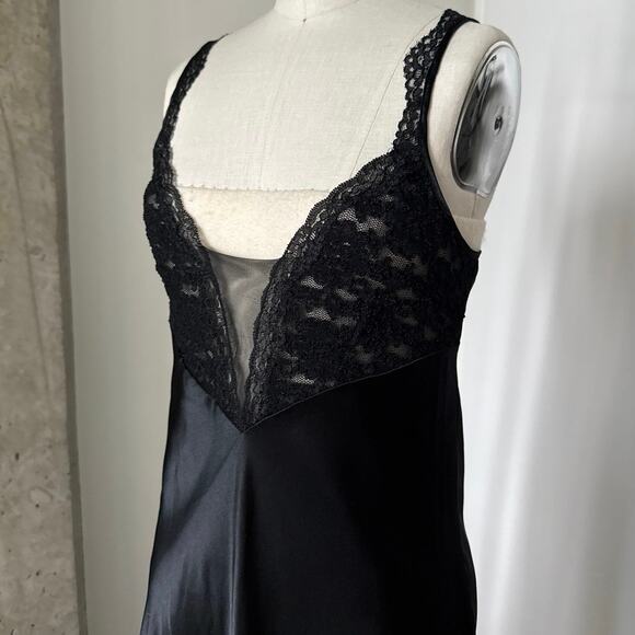 Vintage Victoria Secret Black Lace Slip SZ S - Picture 5 of 6